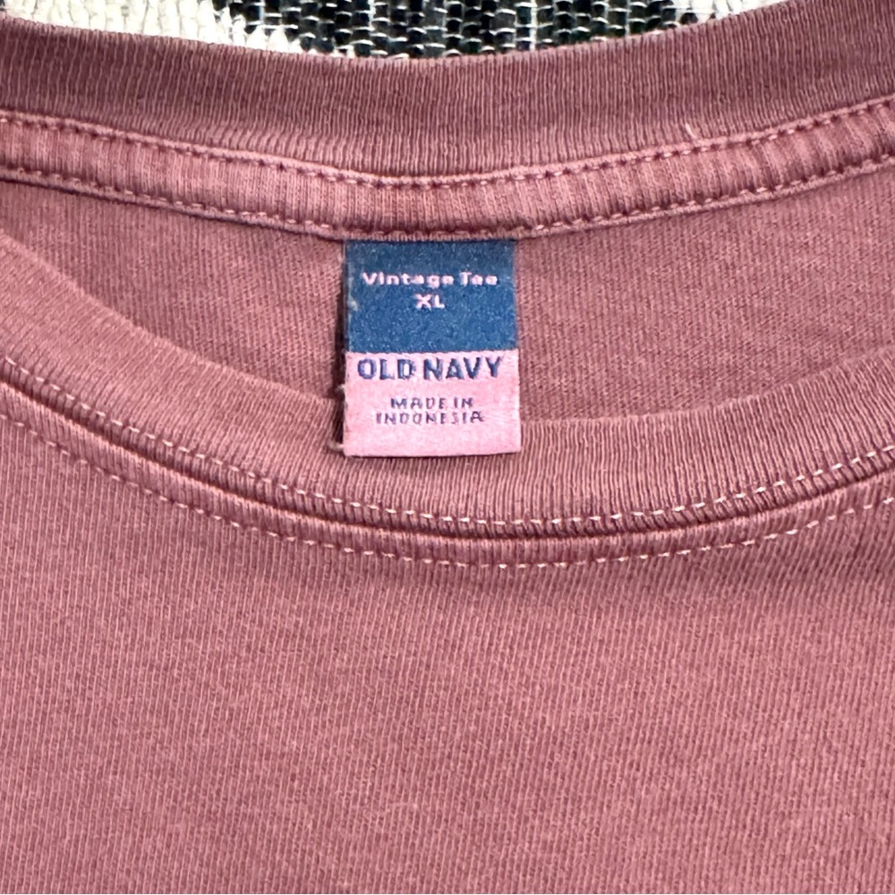 3/$20 Vintage Old Navy Washed Mauve Tee – XL - Picture 7 of 7